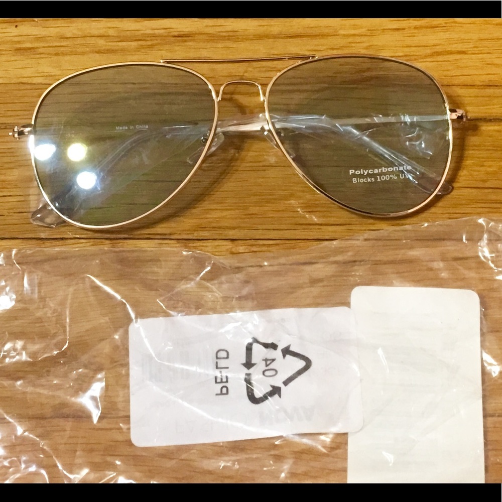🌺Last two🌺Blue Tinted Aviator Sunglasses - Picture 2 of 2